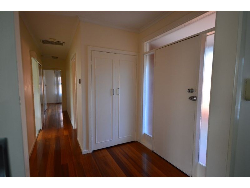 4/298 Huntingdale Road, Mount Waverley VIC 3149