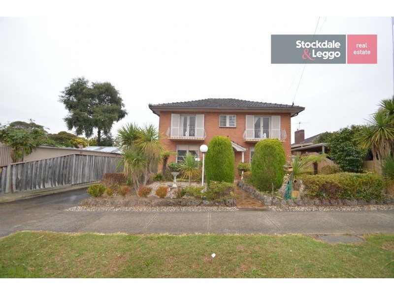 2 Tirana Street, Mitcham VIC 3132