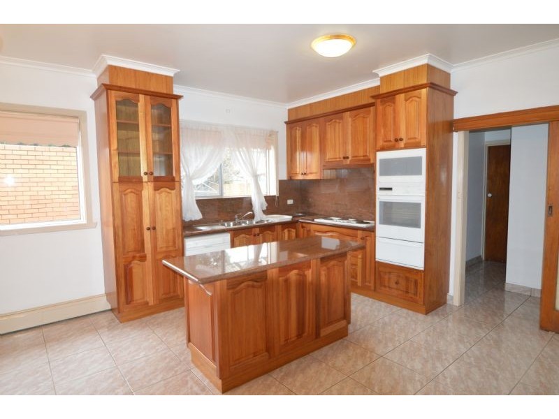 2 Tirana Street, Mitcham VIC 3132