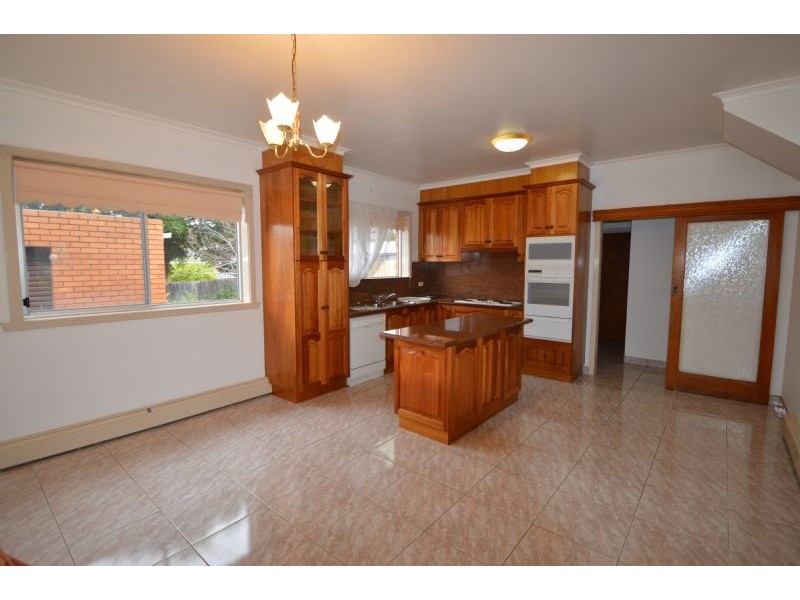 2 Tirana Street, Mitcham VIC 3132