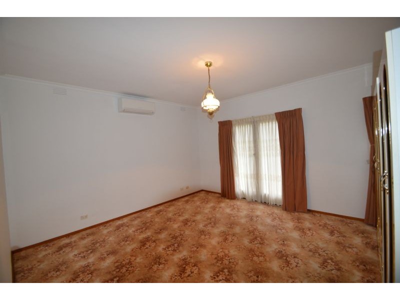 2 Tirana Street, Mitcham VIC 3132