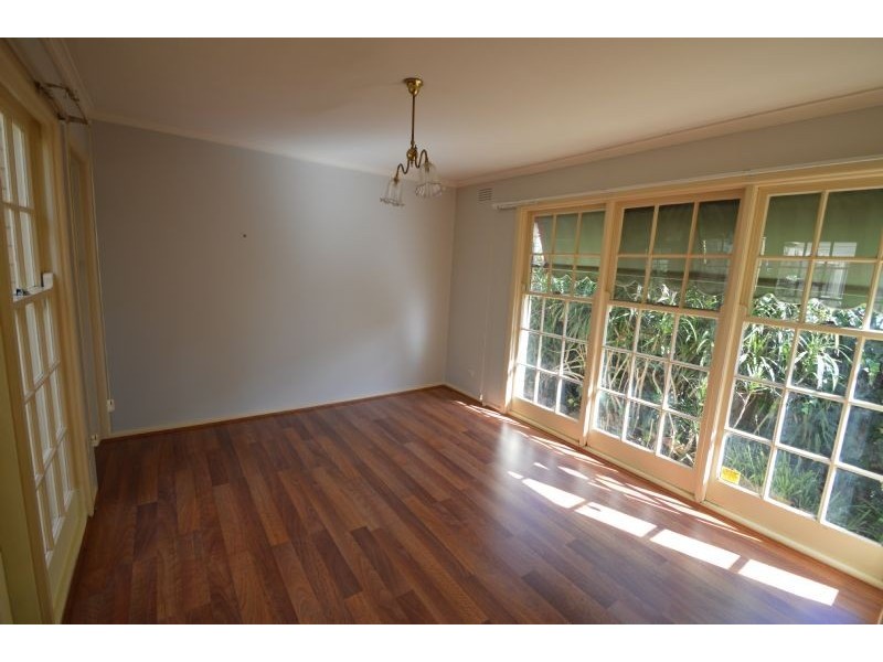 42 Greenways Road, Glen Waverley VIC 3150