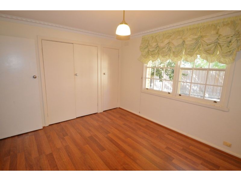 42 Greenways Road, Glen Waverley VIC 3150