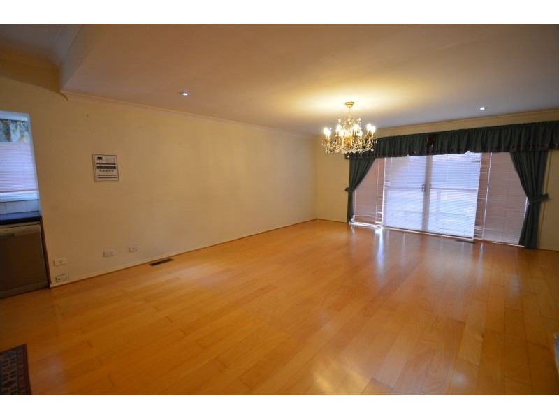 60 Applewood Drive, Knoxfield VIC 3180