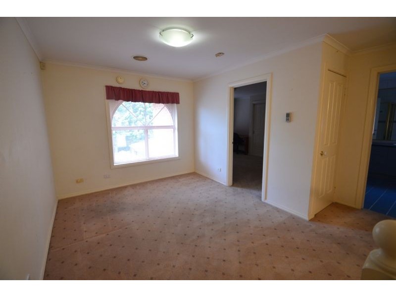 60 Applewood Drive, Knoxfield VIC 3180