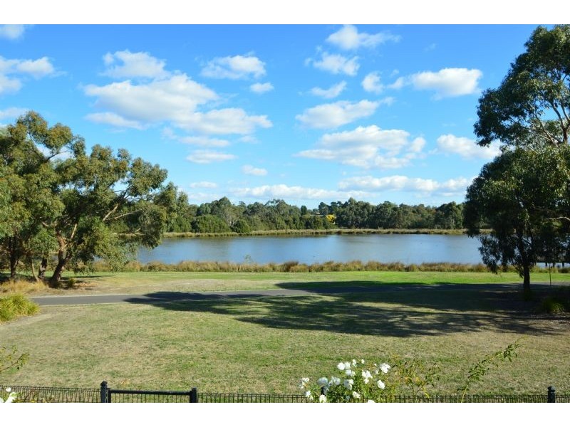 60 Applewood Drive, Knoxfield VIC 3180