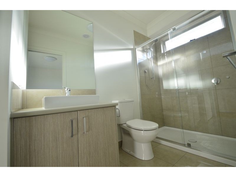 10/17 Landale Avenue, Croydon VIC 3136