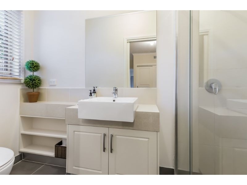 1/23 Roberts Avenue, Mulgrave VIC 3170