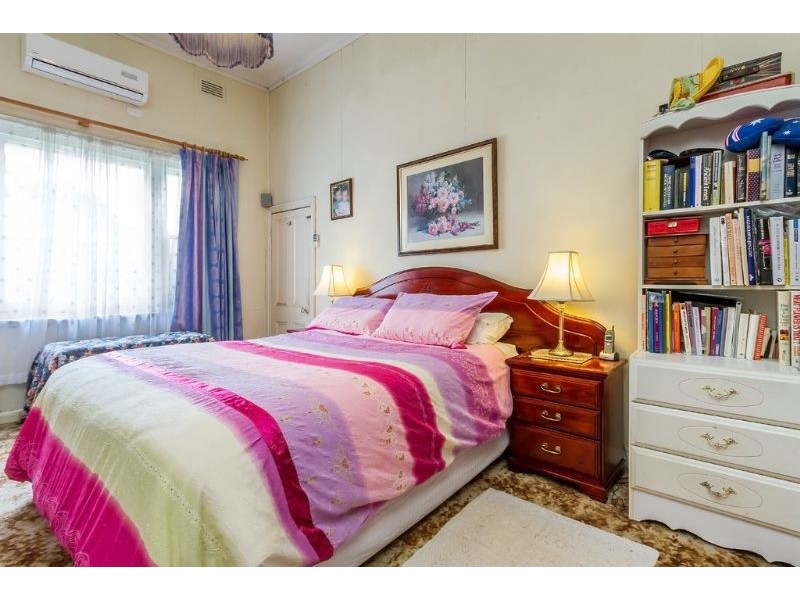 12 Medhurst Street, Burwood East VIC 3151