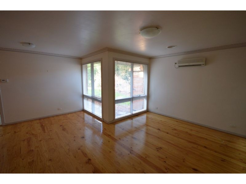 74 Knights Drive, Glen Waverley VIC 3150