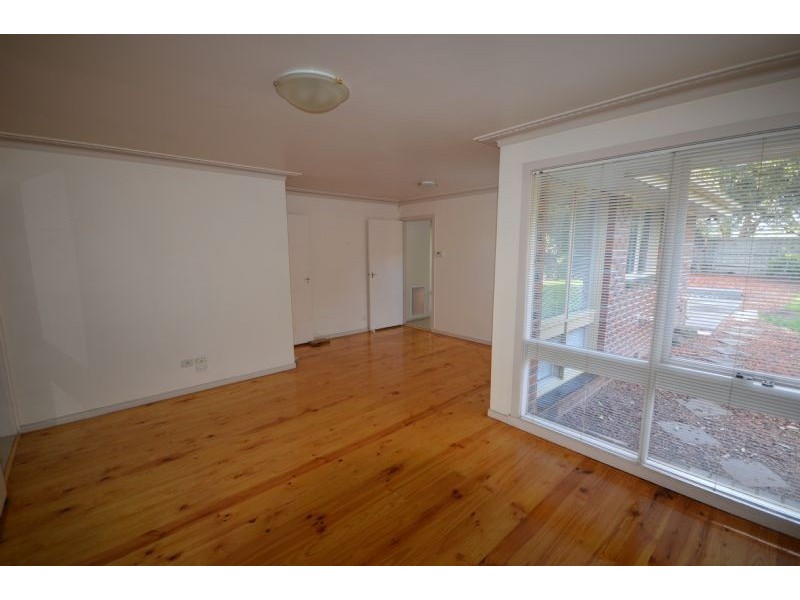 74 Knights Drive, Glen Waverley VIC 3150