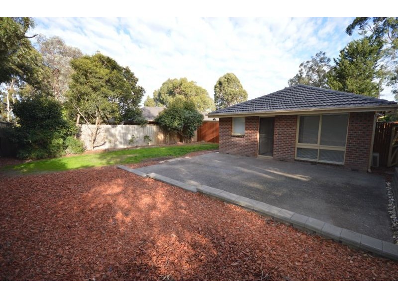 74 Knights Drive, Glen Waverley VIC 3150
