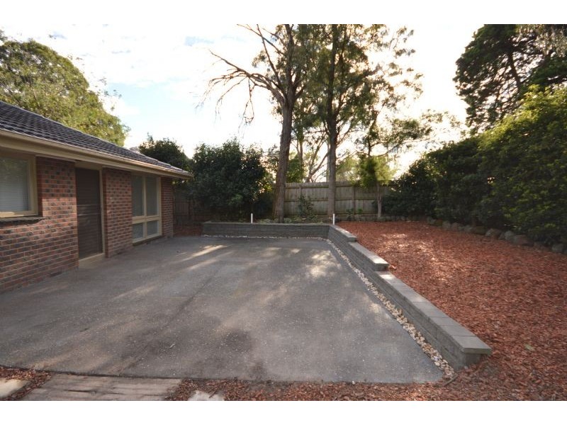 74 Knights Drive, Glen Waverley VIC 3150