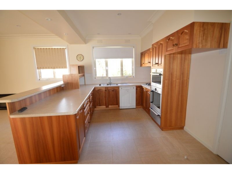 14 Waimarie Drive, Mount Waverley VIC 3149