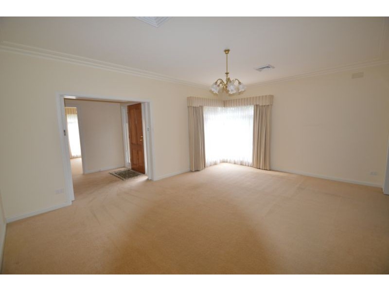 14 Waimarie Drive, Mount Waverley VIC 3149