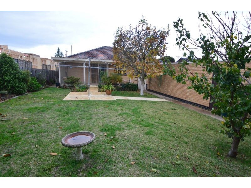 14 Waimarie Drive, Mount Waverley VIC 3149