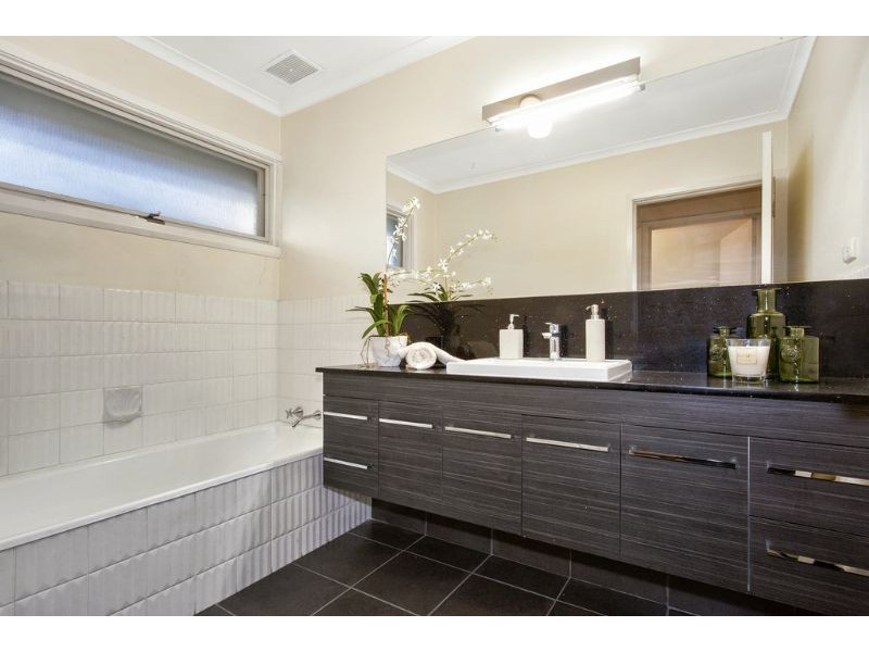 6 Peru Court, Mount Waverley VIC 3149