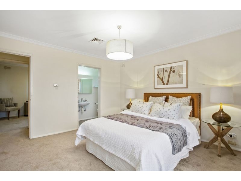 6 Peru Court, Mount Waverley VIC 3149