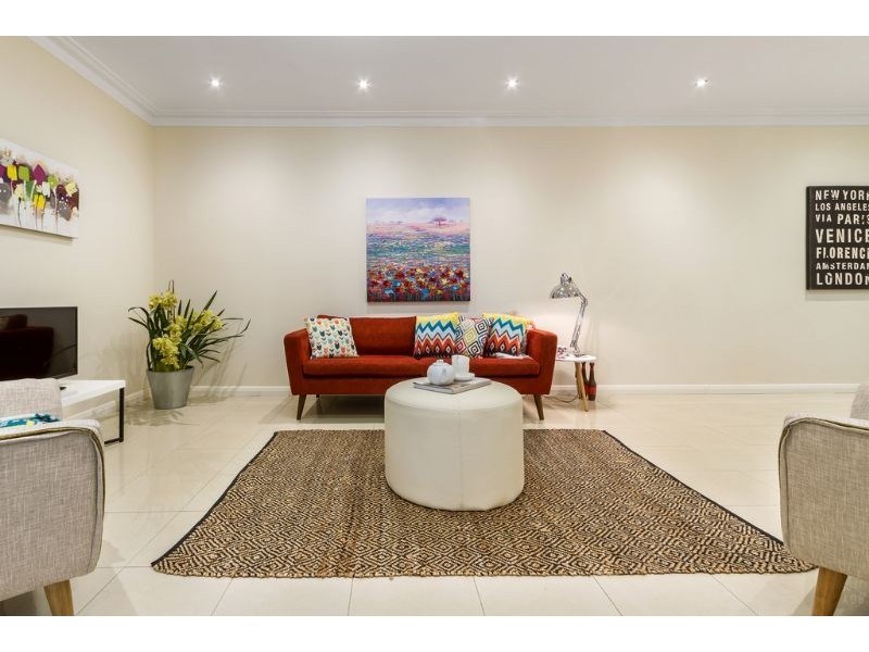 2/25 Rob Roy Street, Glen Waverley VIC 3150