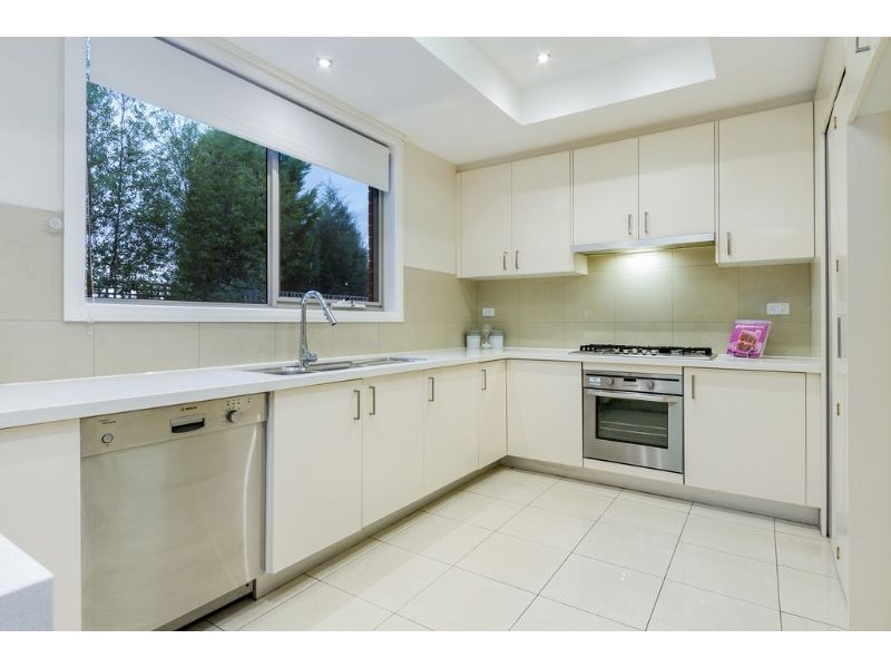 2/25 Rob Roy Street, Glen Waverley VIC 3150