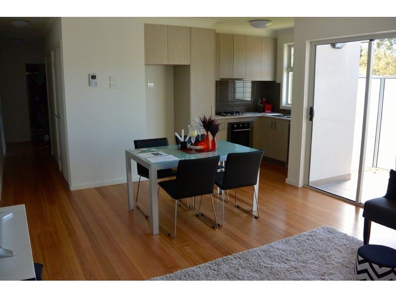 13/17 Landale Avenue, Croydon VIC 3136