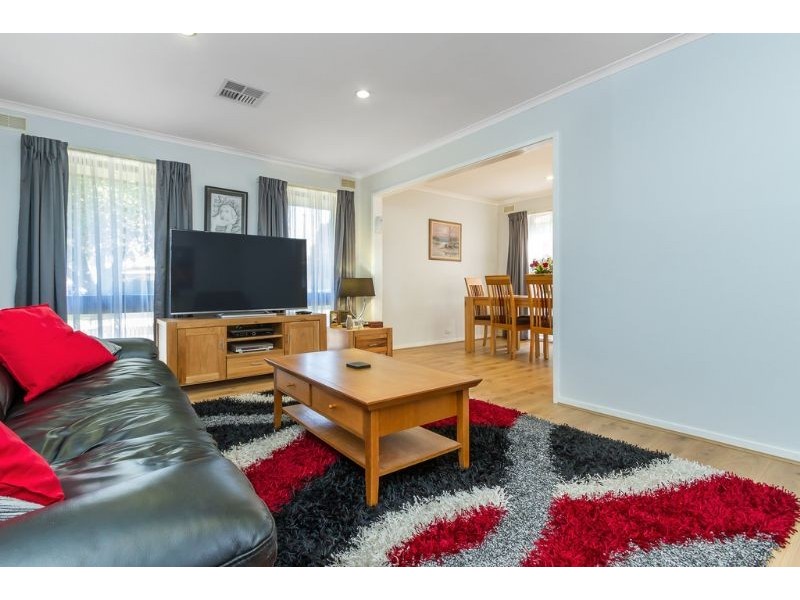 96 Capital Avenue, Glen Waverley VIC 3150