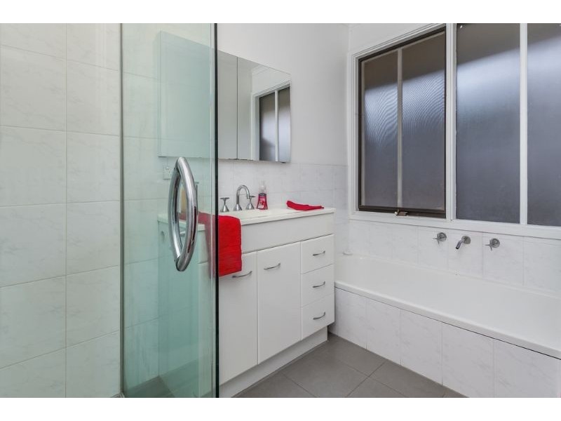 96 Capital Avenue, Glen Waverley VIC 3150