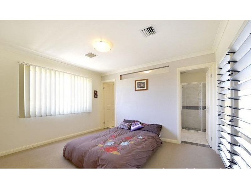 15 The Strand, Narre Warren VIC 3805