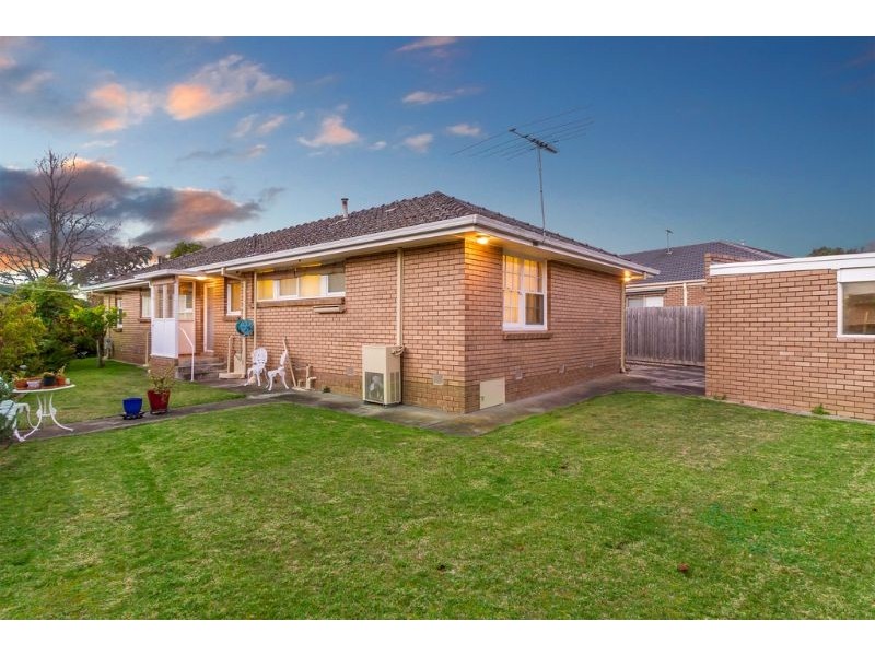 24 Princetown Road, Mount Waverley VIC 3149