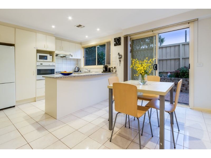 13 Elmtree Terrace, Chadstone VIC 3148