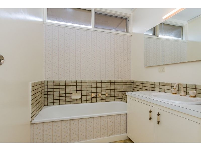 46 Leeds Road, Mount Waverley VIC 3149