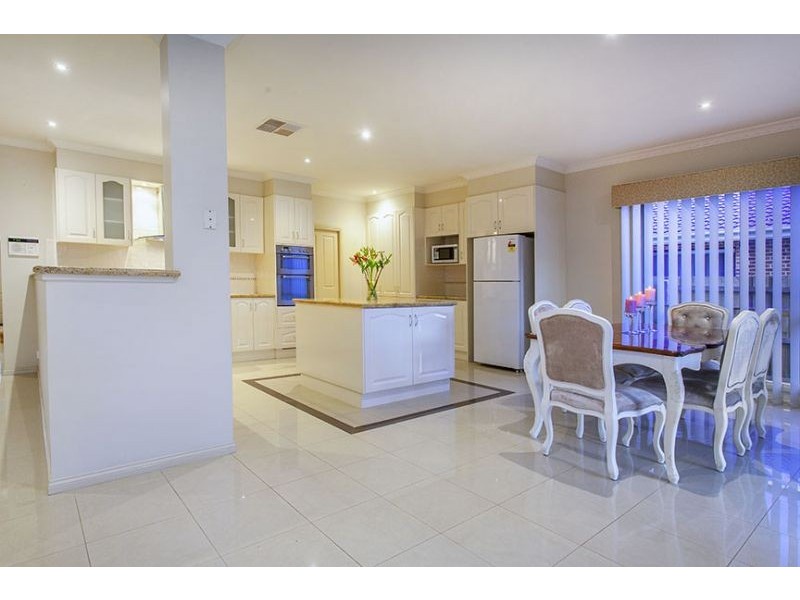 21 Fraser Street, Glen Waverley VIC 3150