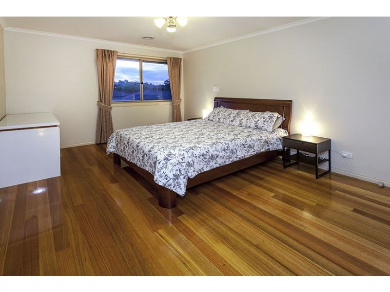 21 Fraser Street, Glen Waverley VIC 3150