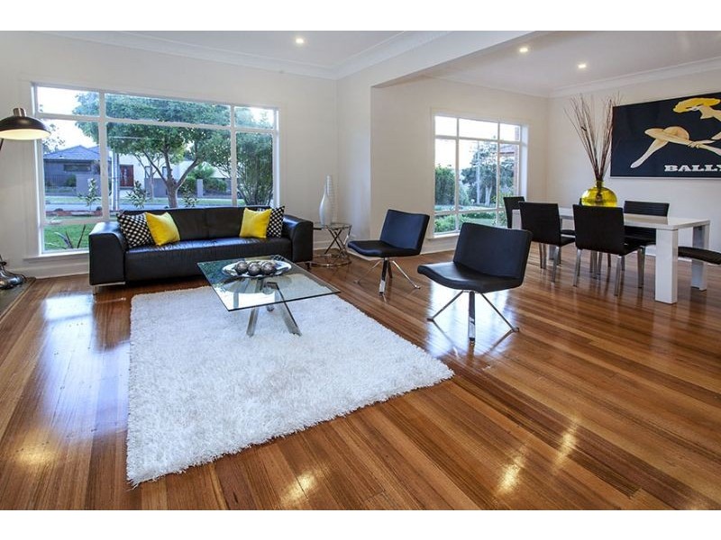 24 Andrews Street, Burwood VIC 3125