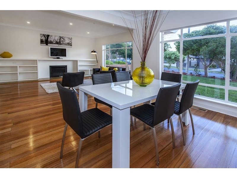 24 Andrews Street, Burwood VIC 3125