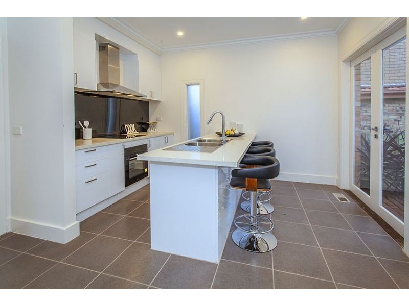 24 Andrews Street, Burwood VIC 3125