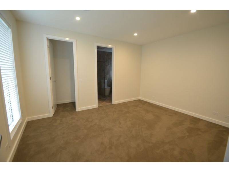 1/48 Edmonds Avenue, Ashwood VIC 3147