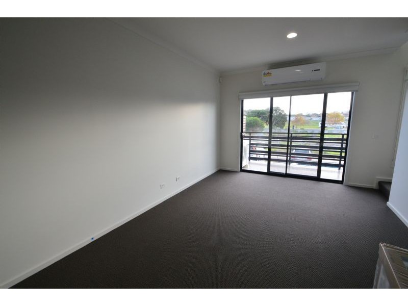 6 Hornsby Street, Dandenong VIC 3175