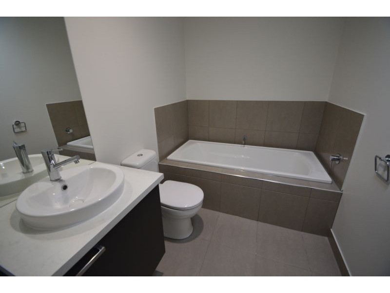 6 Hornsby Street, Dandenong VIC 3175