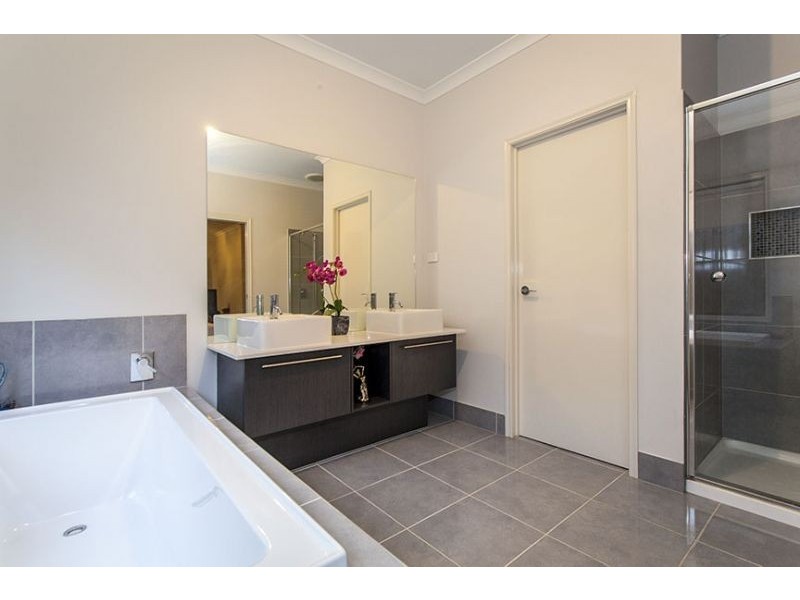 381 Blackburn Road, Mount Waverley VIC 3149