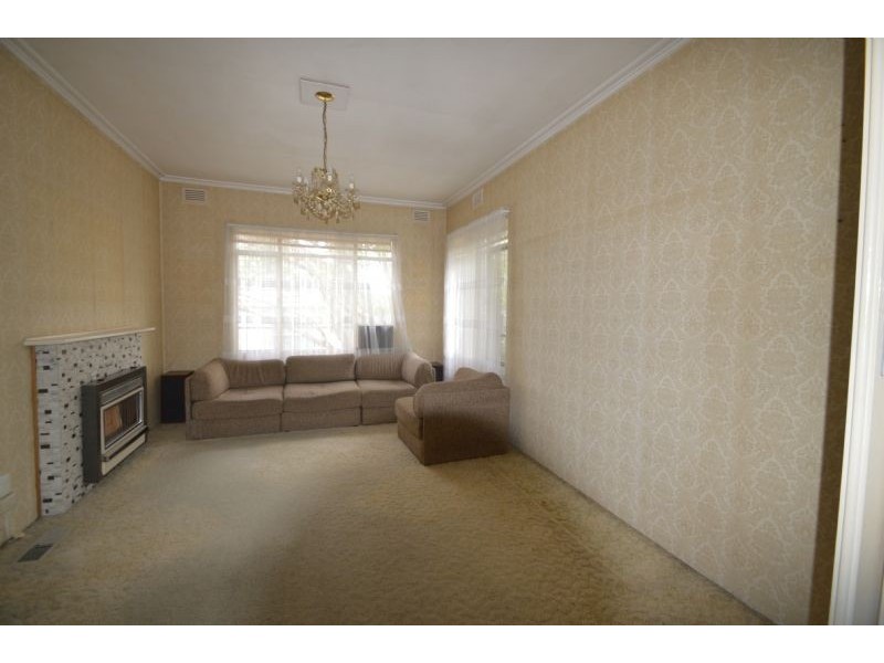 5 Daniel Street, Burwood VIC 3125