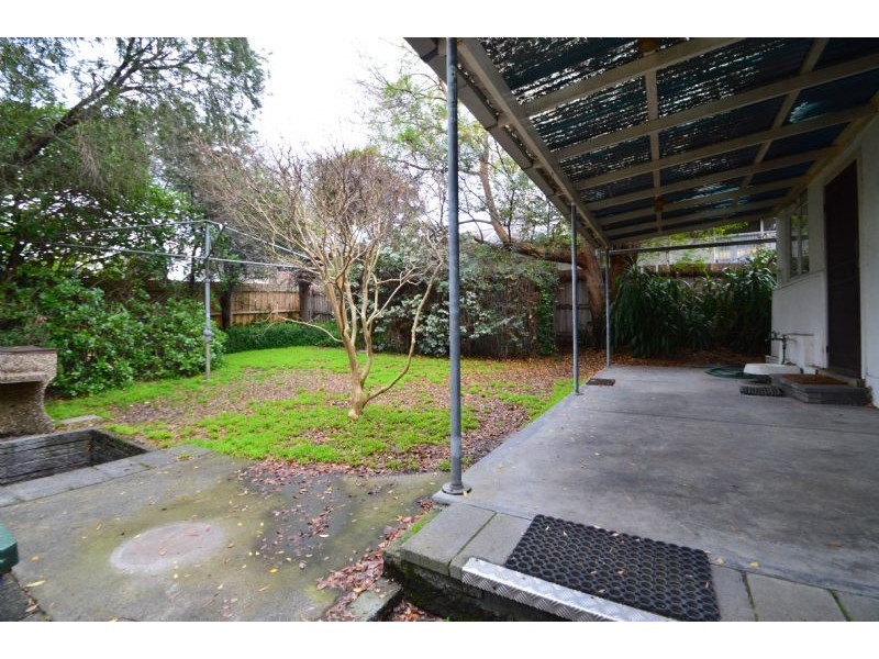 5 Daniel Street, Burwood VIC 3125