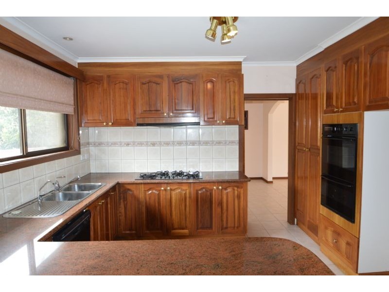 5 Marykirk Drive, Wheelers Hill VIC 3150