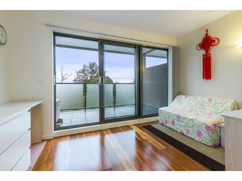 236/270 Springvale Road, Glen Waverley VIC 3150