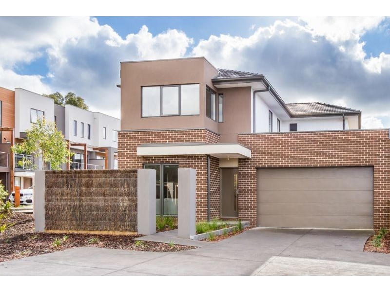 1/215 Normanby Road, Notting Hill VIC 3168