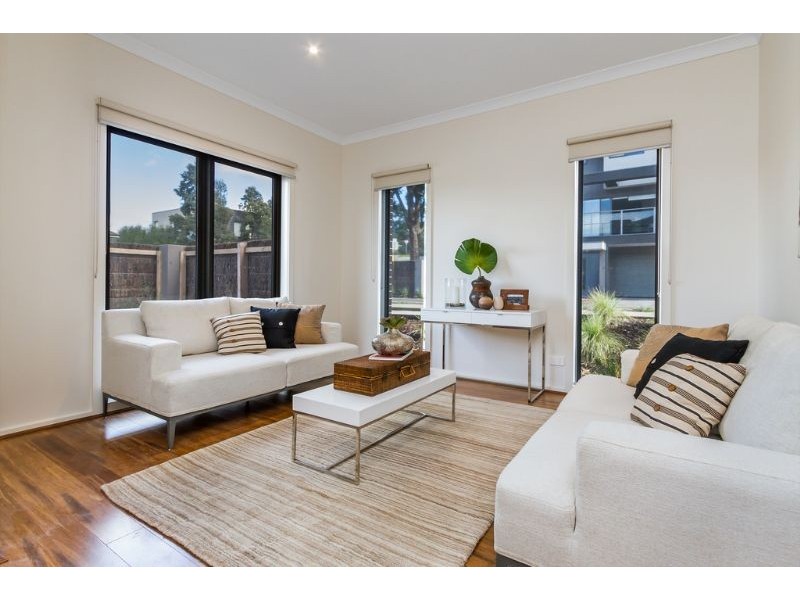 1/215 Normanby Road, Notting Hill VIC 3168