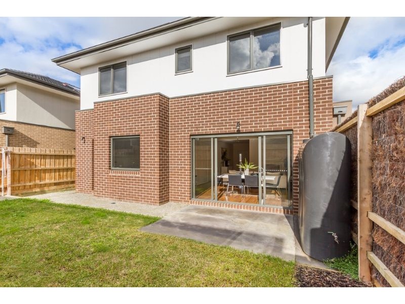 1/215 Normanby Road, Notting Hill VIC 3168