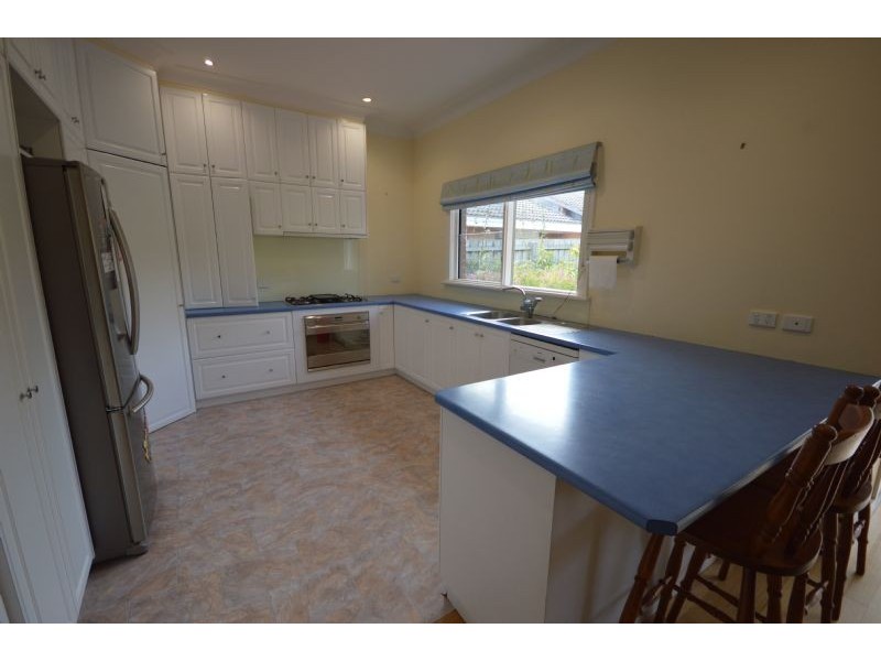 8 Glencairn Avenue, Camberwell VIC 3124