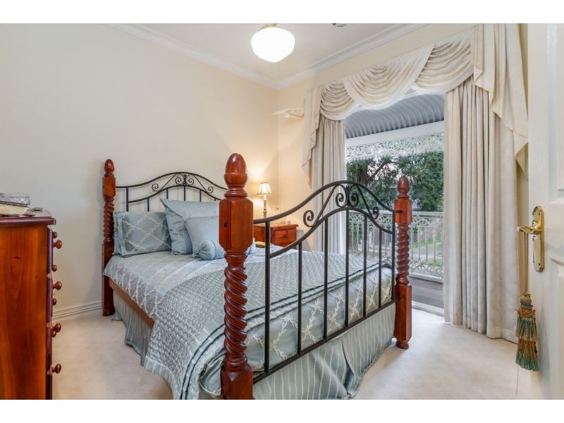 2/1 Halliday Street, Mount Waverley VIC 3149