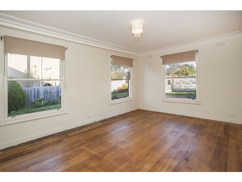 53 Wilson Road, Glen Waverley VIC 3150